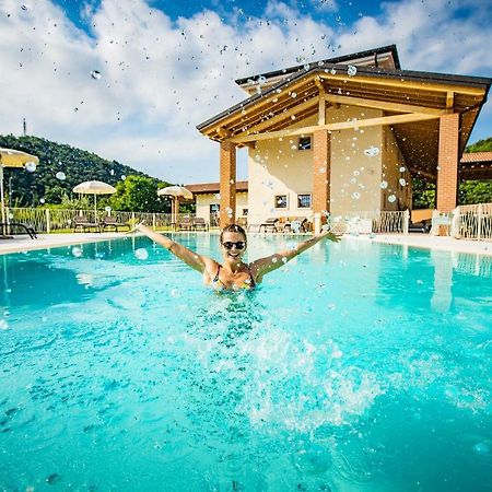 Agriturismo La Pertica Costermano Eksteriør billede